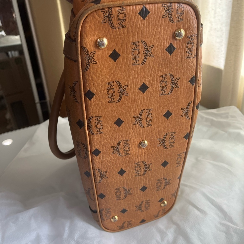 MCM COGNAC VISETOS 2 WAY BAG - Picture 5 of 16